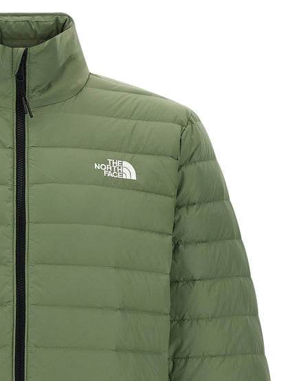 Overcoat by The North Face for men in nylon & goose down bicolour & green features an voluminous silhouette, showcasing distinct pockets & insulated and a voluminous high-neck neckline for a truly voluminous aesthetic.