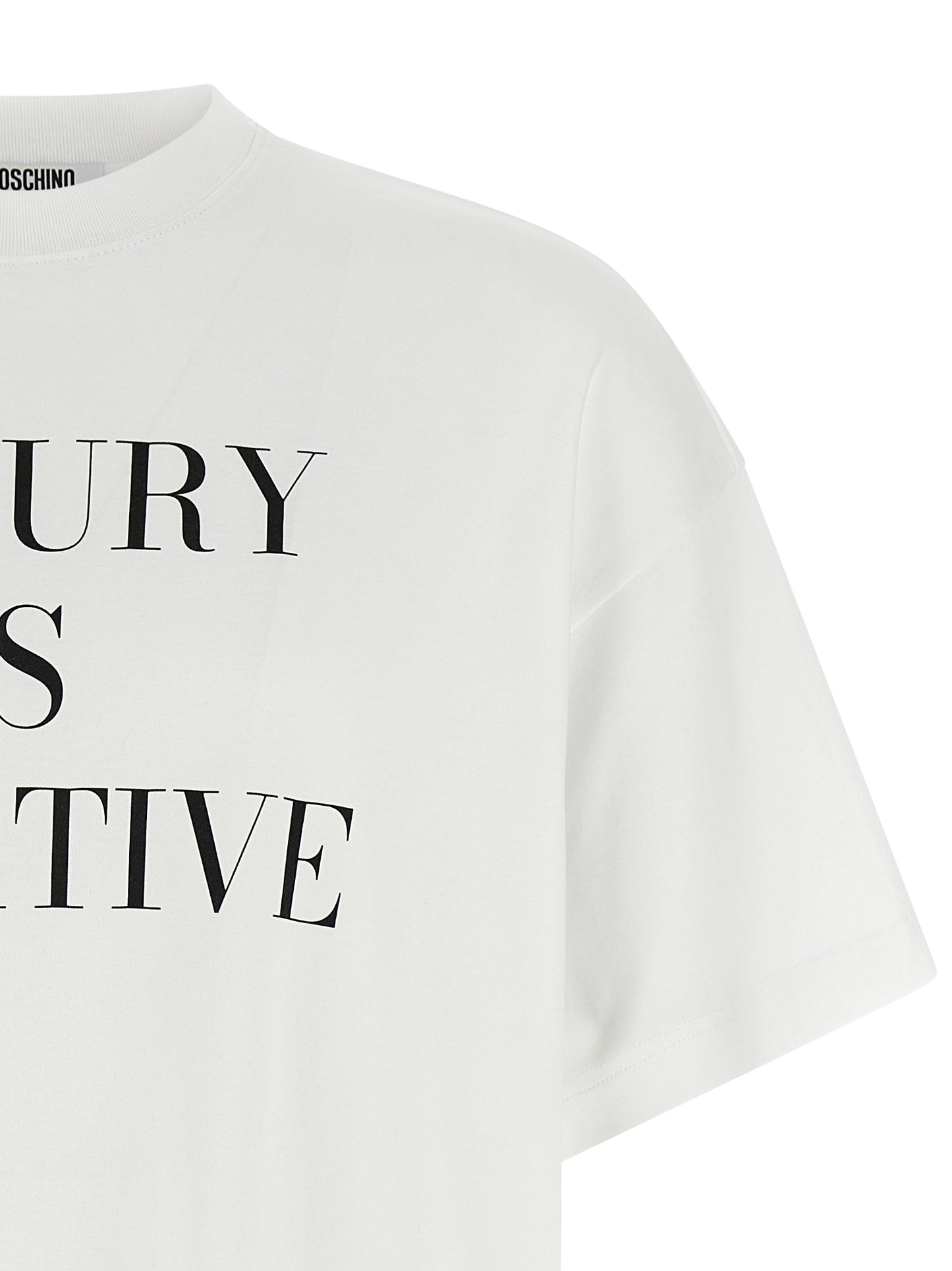 T-Shirt by Moschino for women in cotton white & print features an edgy silhouette, meticulously detailed with a sophisticated and crew neckline for a truly edgy finish.