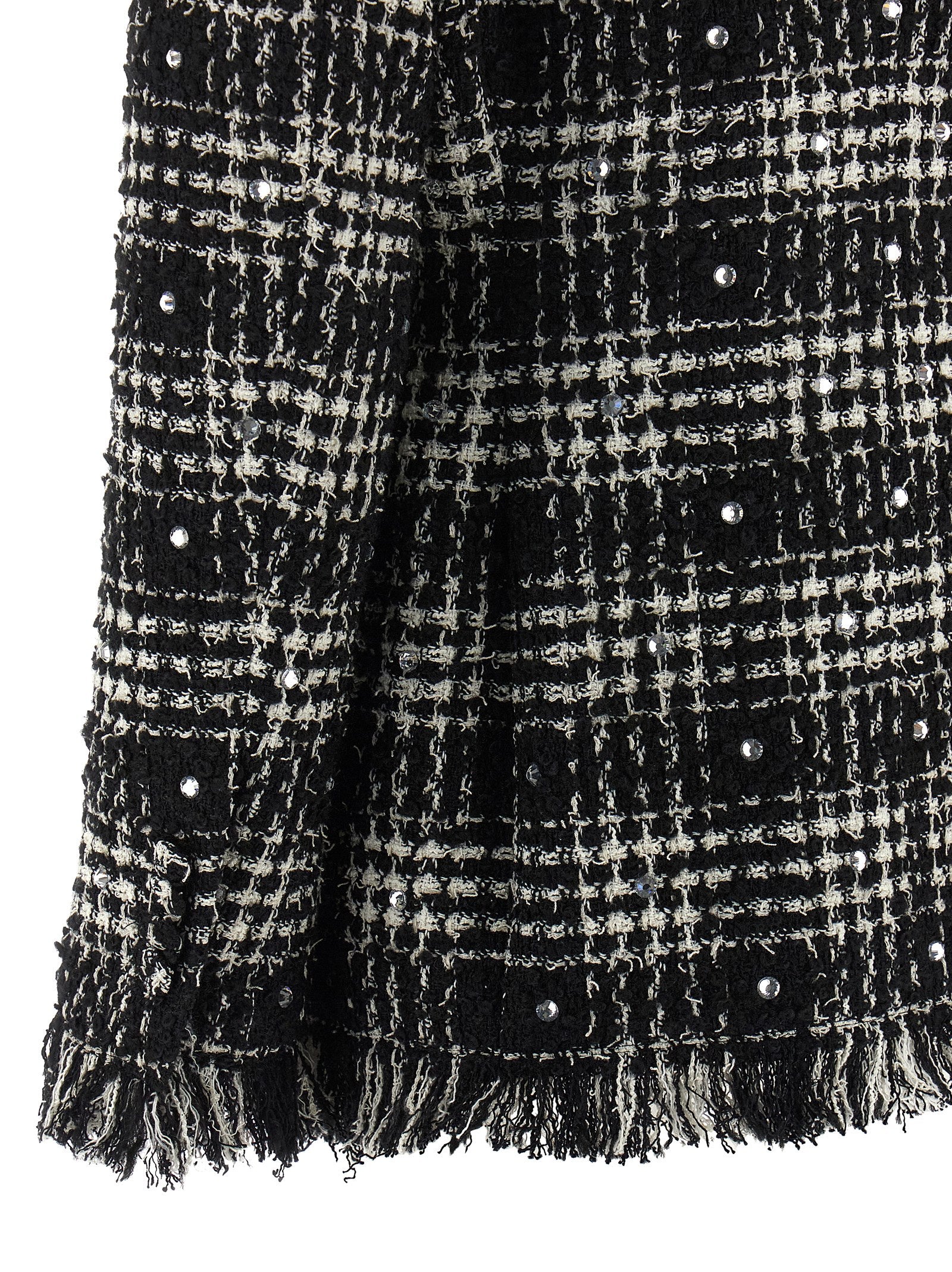 This Blazer by Giuseppe Di Morabito for women in acrylic poly cotton tweed bicolour, black & white presents a tailored silhouette, meticulously tailored with a tailored and distinctive for a tailored finish.