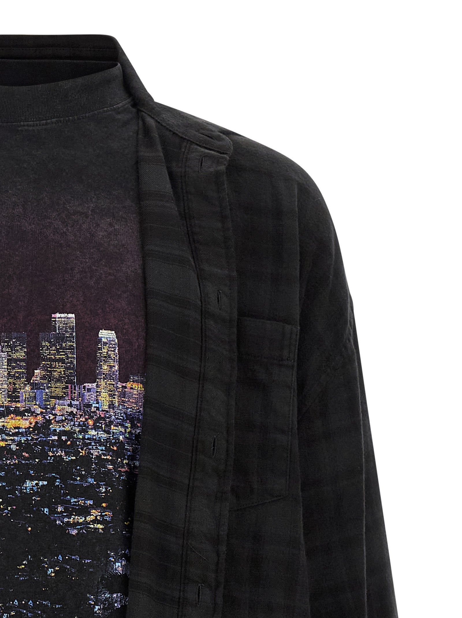 Shirt by Balenciaga for men in cotton black & print presents a discerning silhouette, showcasing a sophisticated and for a truly discerning finish.