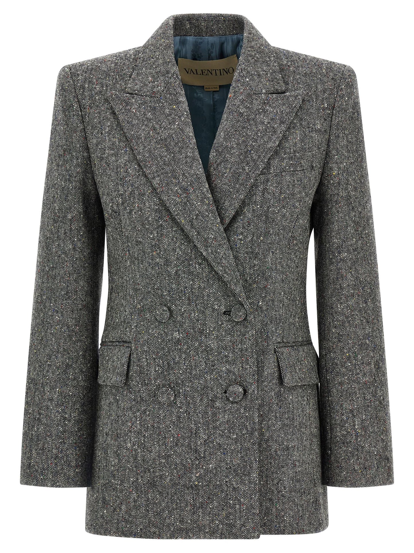 This Blazer by Valentino Garavani for women in polyamide virgin wool crepe gray & patterned presents a tailored silhouette, meticulously tailored with a tailored split neckline and distinctive for a tailored finish.