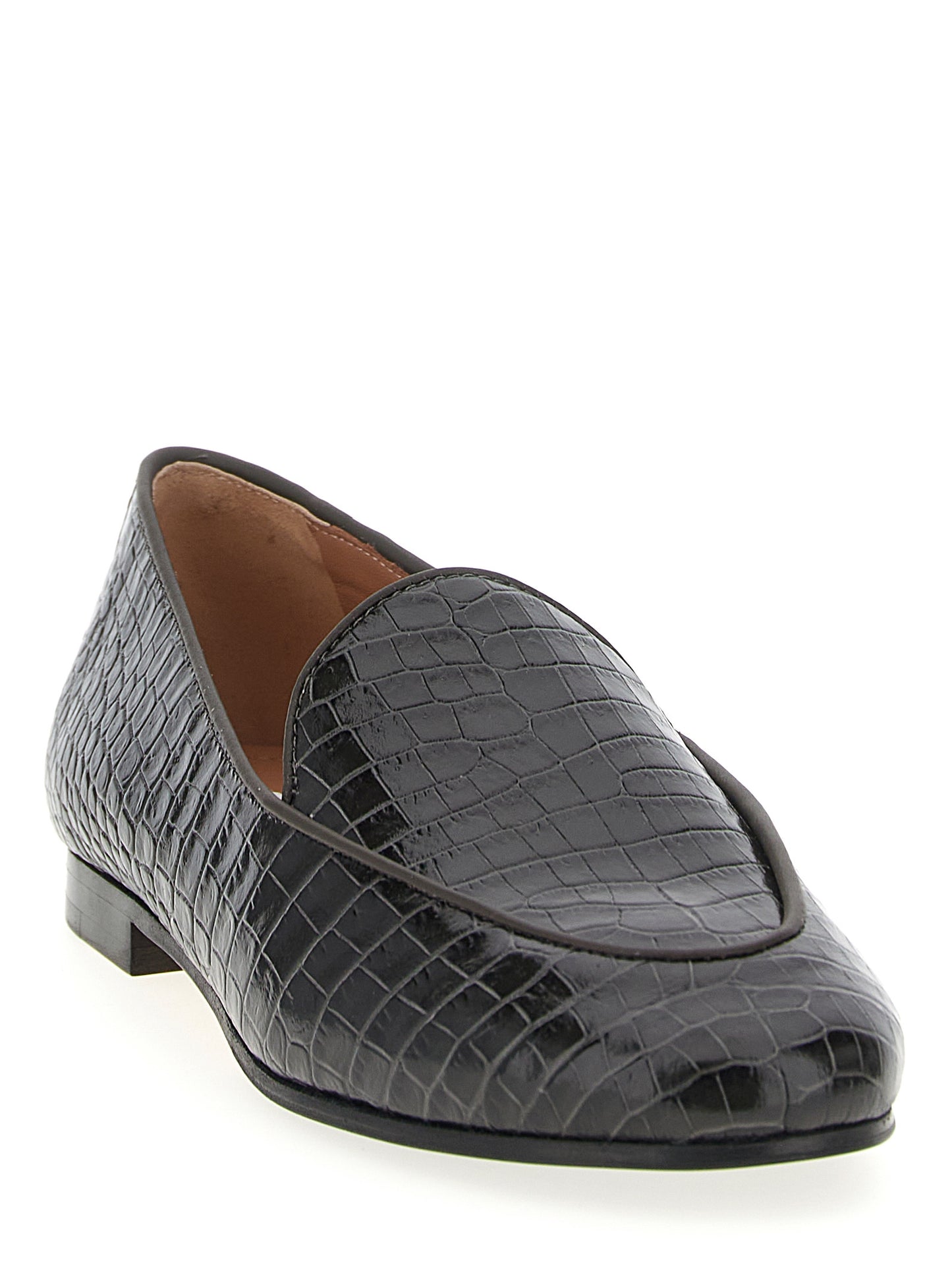 Flat Loafer Slip-On Slippers Shoes by Aquazzura for women in calfskin & lamb leather black showcases a impeccable silhouette as Women's Calfskin & lamb Leather Flat Loafer Slip-On Slippers Shoes, artfully designed with a impeccable flat and refined for a impeccable finish.