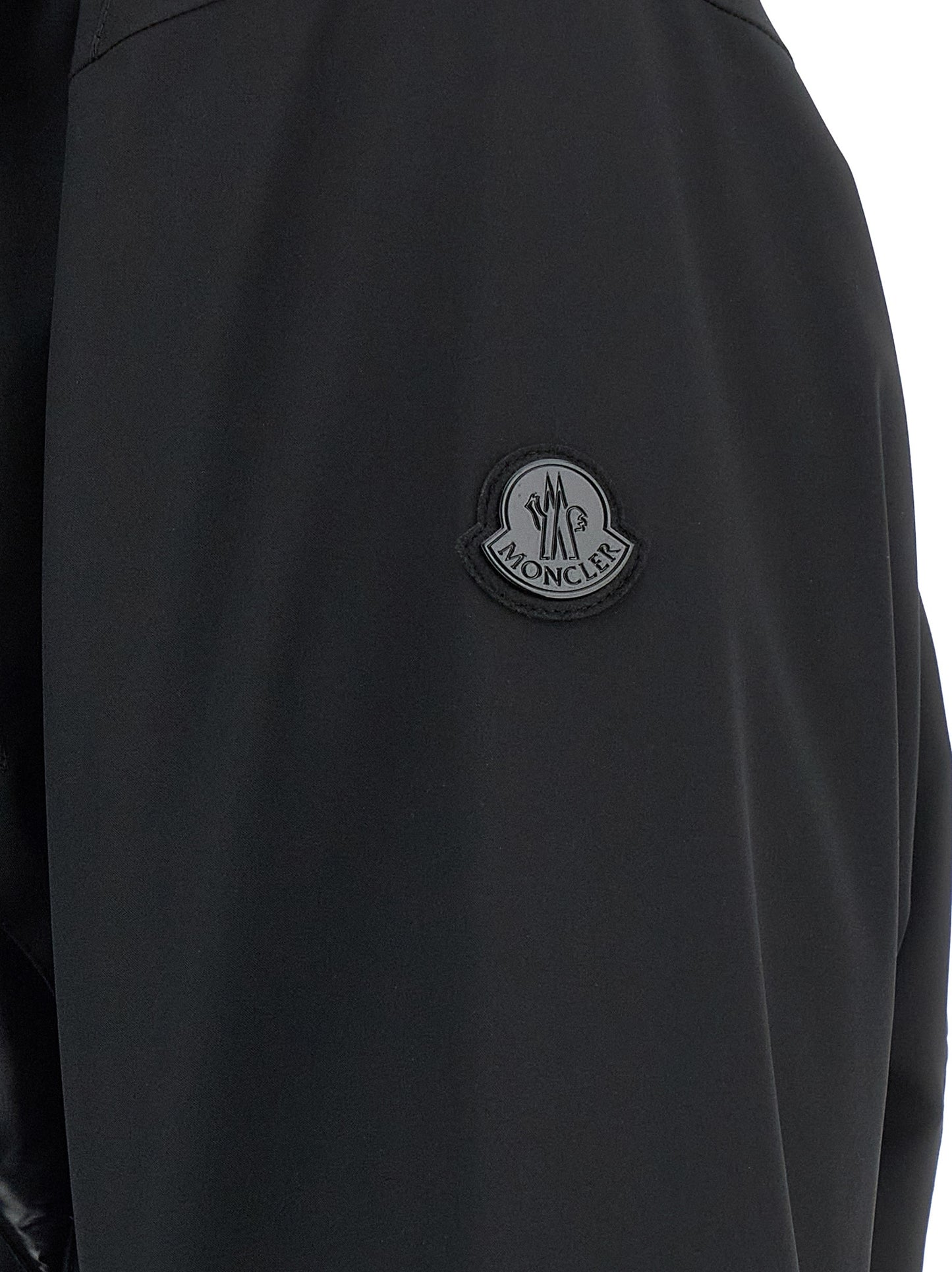 Puffer Jacket by MONCLER GENIUS for men in nylon black features an contemporary silhouette, showcasing a sophisticated and contemporary windproof & insulated for a truly refined look.
