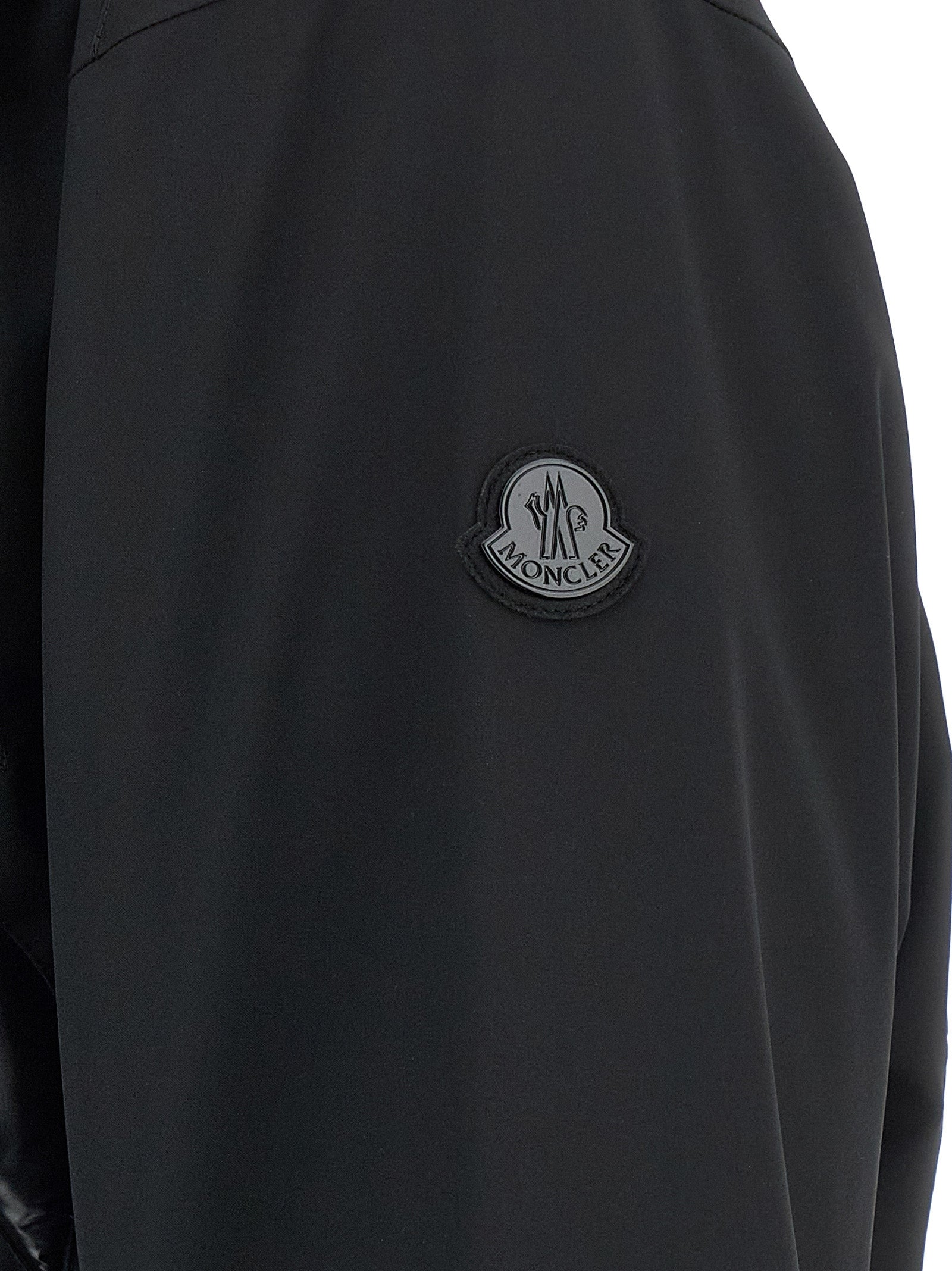Puffer Jacket by MONCLER GENIUS for men in nylon black features an contemporary silhouette, showcasing a sophisticated and contemporary windproof & insulated for a truly refined look.