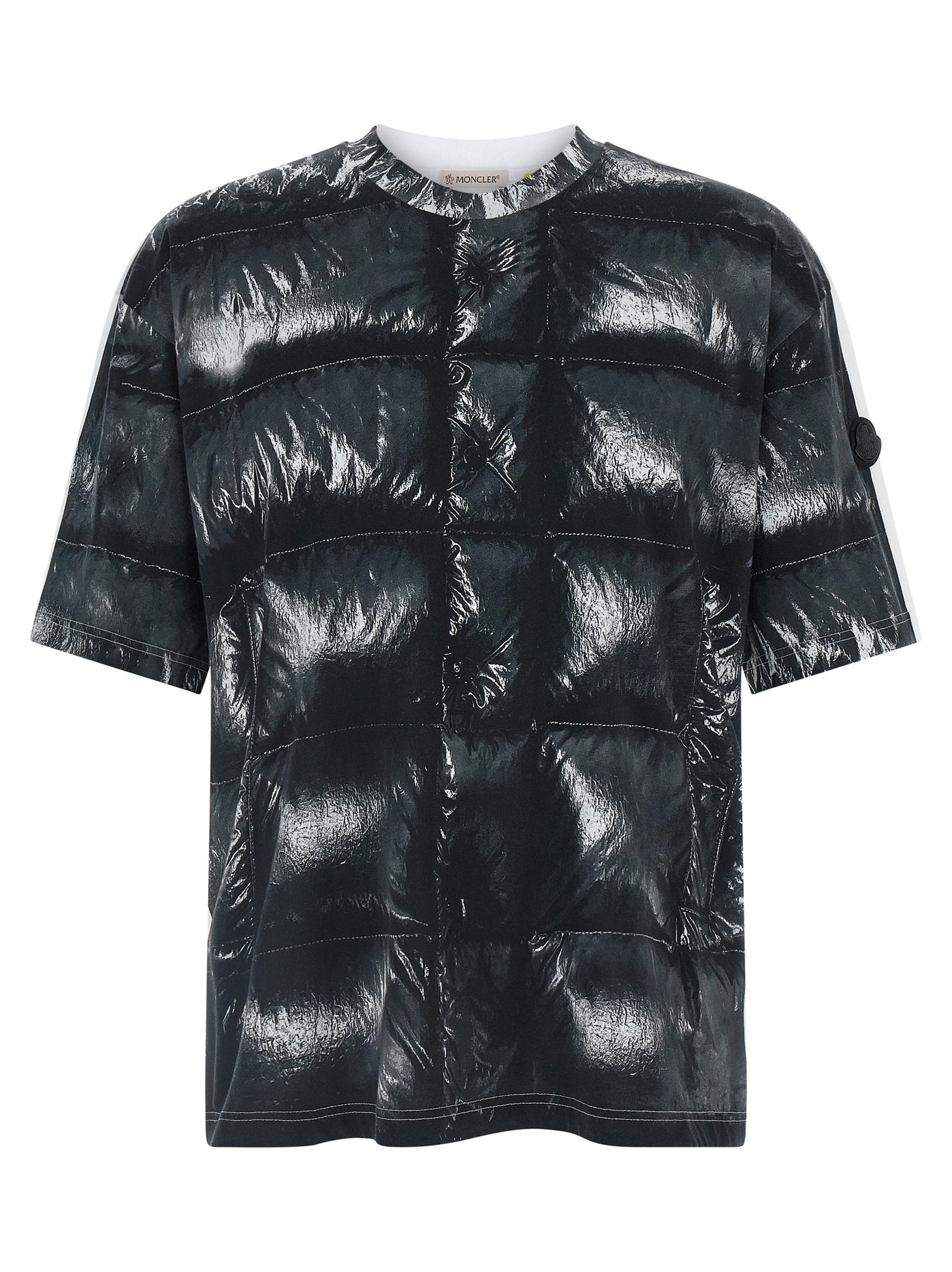 T-Shirt by MONCLER GENIUS for men in cotton black & print showcases a chic silhouette, artfully detailed with a chic and for a chic finish.
