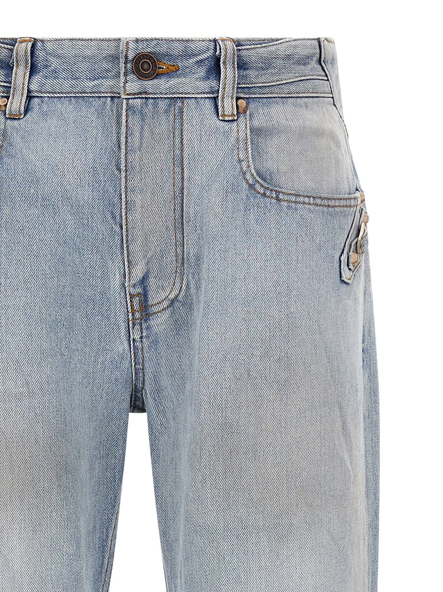 Jeans by Balenciaga for women in denim cotton light-blue & signature features an sophisticated and straight-leg with a precise long, creating a sophisticated and sophisticated silhouette.