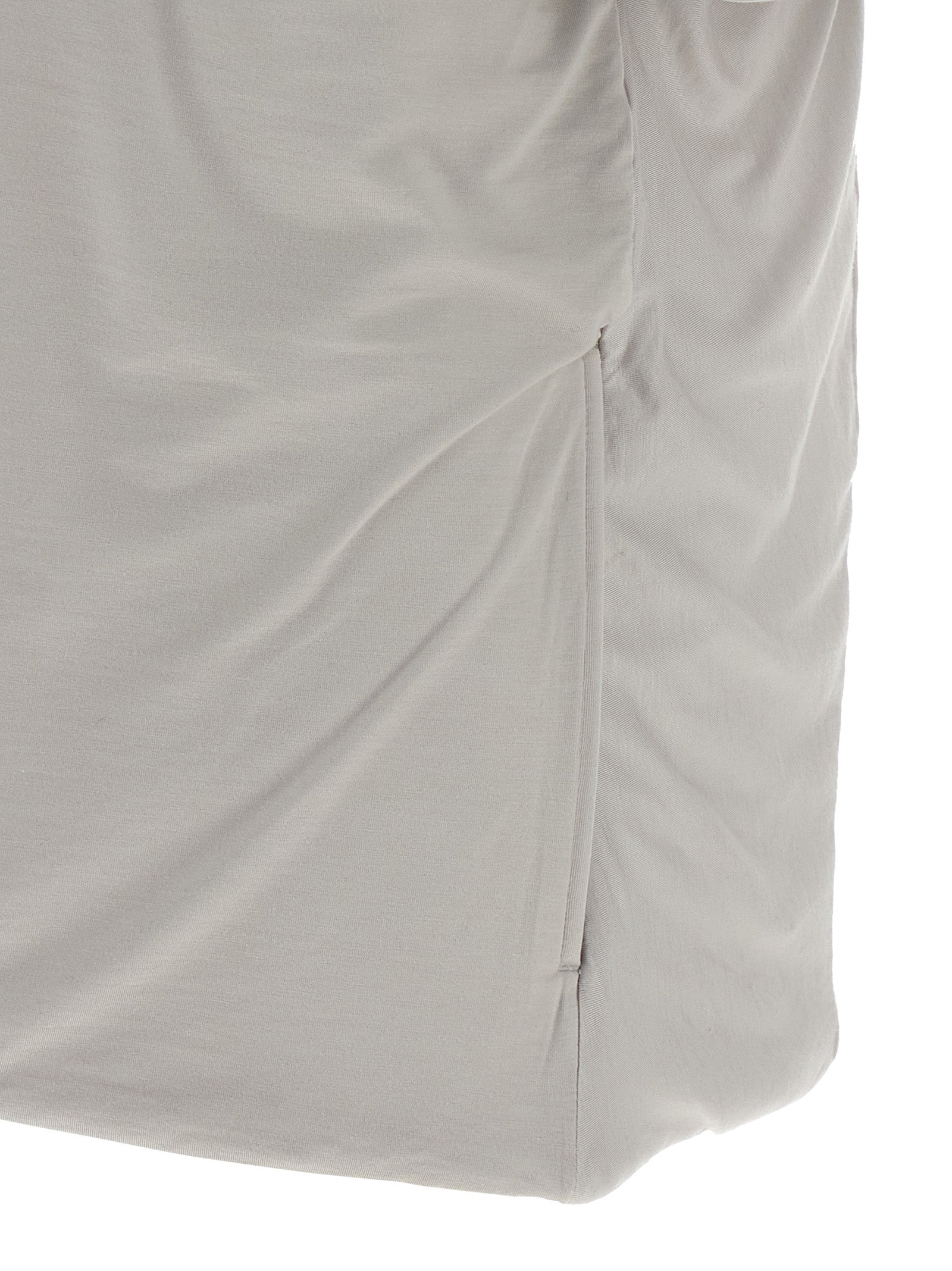 T-Shirt by Y-3 for men in lyocell & silicone gray features an on trend silhouette, perfectly showcasing a on trend and for an elevated aesthetic.