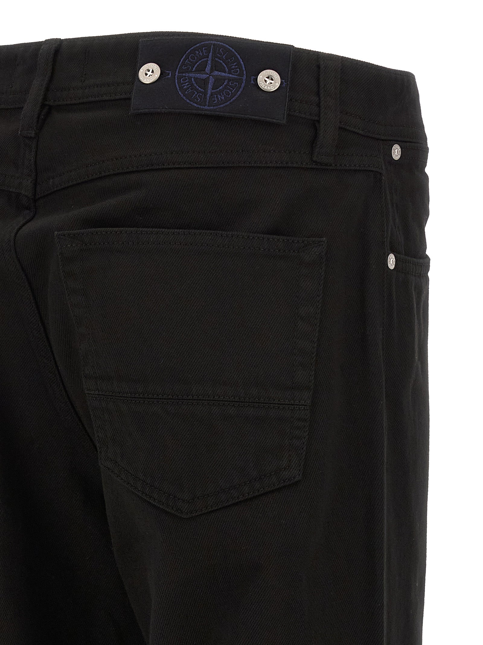 Jeans by Stone Island for men in denim cotton black & signature features an sartorial straight-leg and long with a cut for a sartorial finish.