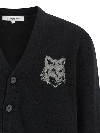 Cardigan by Maison Kitsuné for men in merino wool black presents a textural silhouette, artfully finished with a textural v-neck neckline and for a sophisticated, textural look.