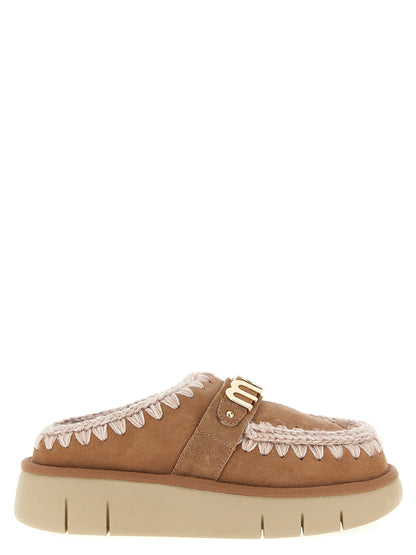 Clogs Flat Shoes by Mou for women in suede lambskin leather & fur multicolor features an captivating silhouette, showcasing the captivating style of the Women's Suede Lambskin Leather & Fur Clogs Flat Shoes with its distinct and refined .