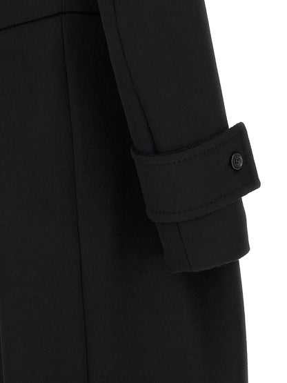 Overcoat by Max Mara for women in wool black & camel features an satoral silhouette, showcasing a sophisticated and satoral for a premium, timeless look.