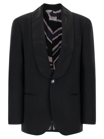 Blazer by Emilio Pucci for women in virgin wool black & print presents a distinguished silhouette, detailed with a distinguished split shawl-collar neckline and distinctive for a truly sophisticated finish.