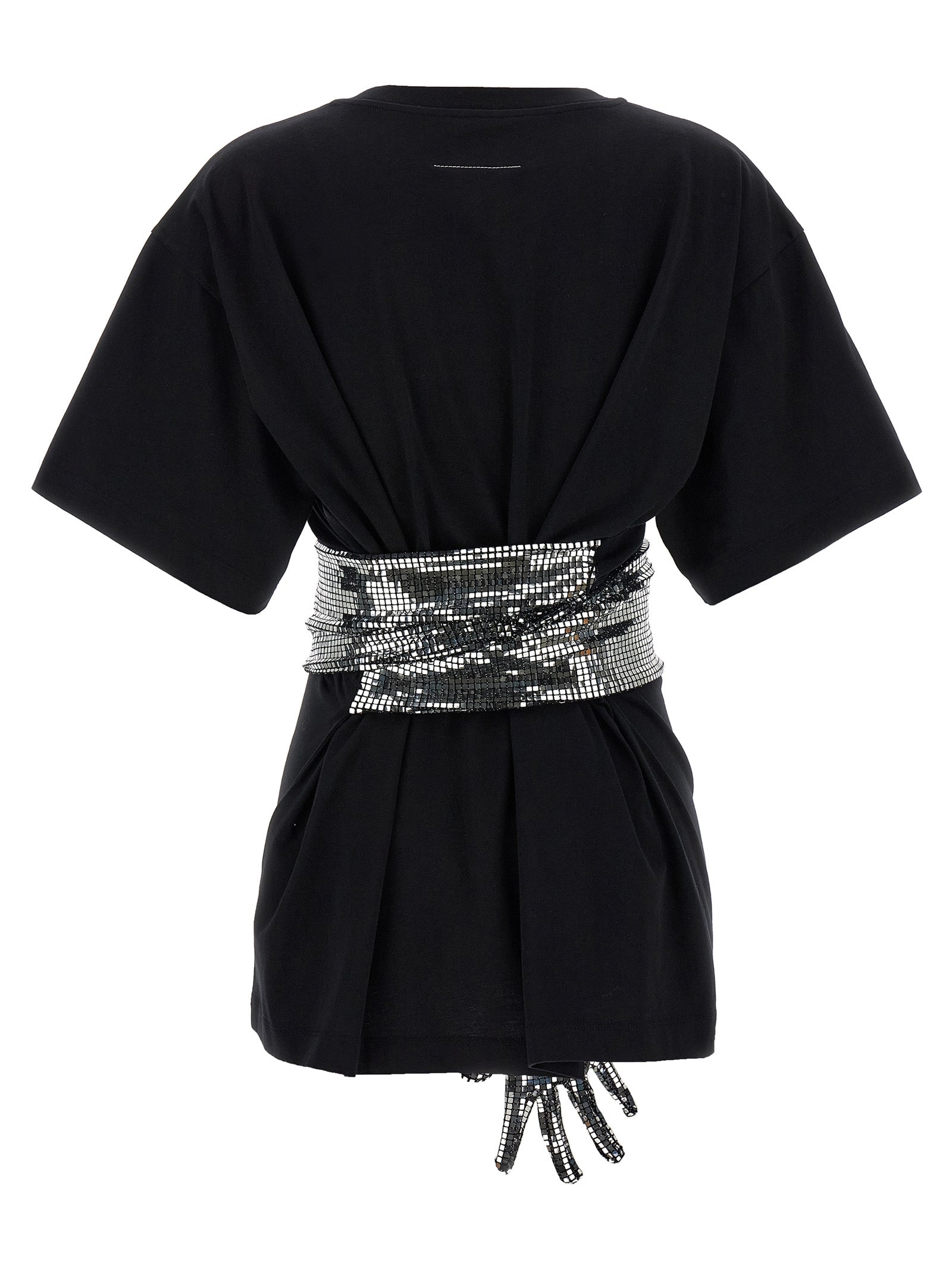 T-Shirt by MM6 Maison Margiela for women in cotton sequins black, white & signature features an edgy silhouette, meticulously detailed with a sophisticated and crew square neckline for a truly edgy finish.