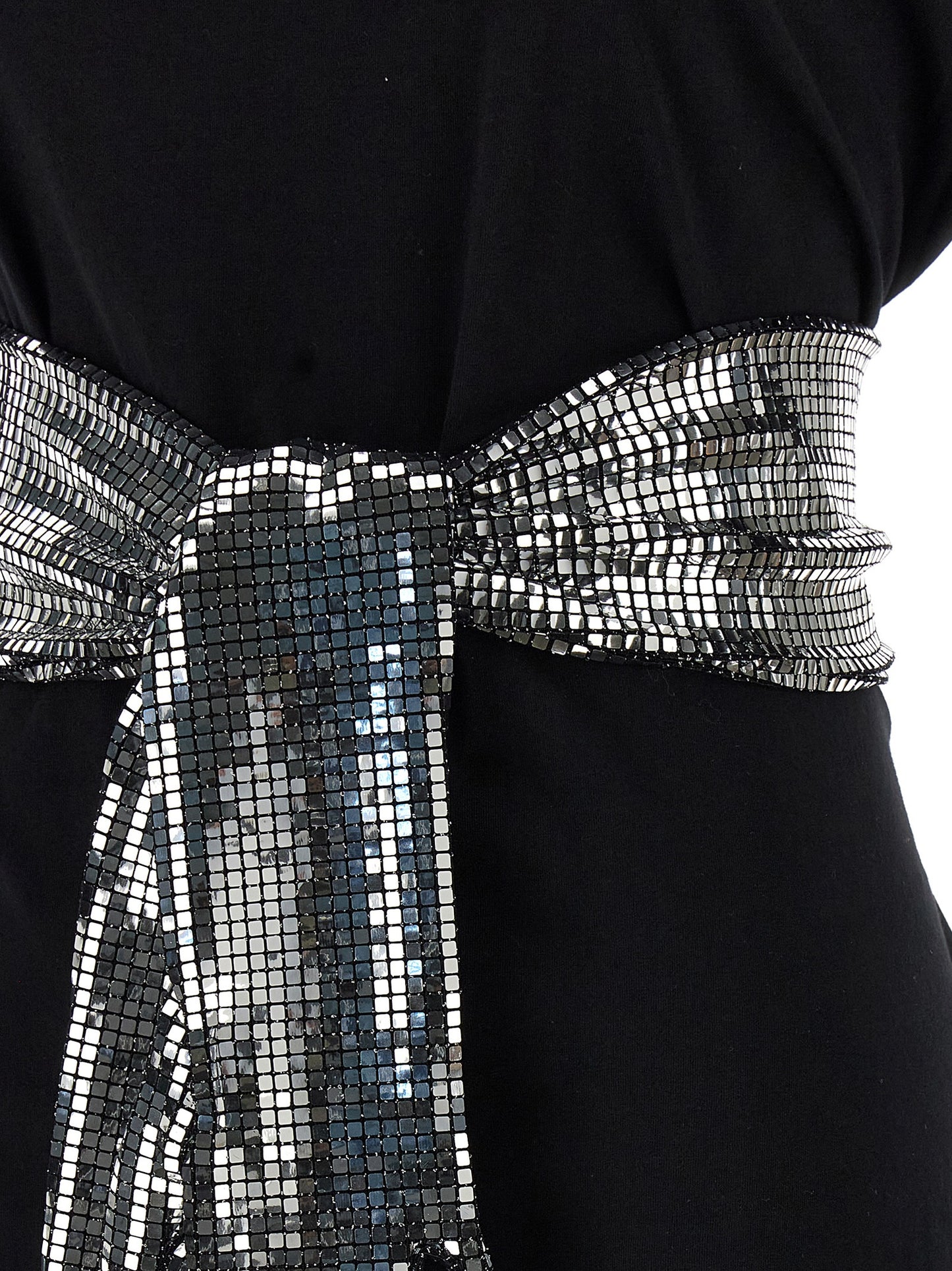 T-Shirt by MM6 Maison Margiela for women in cotton sequins black, white & signature features an on trend silhouette, perfectly showcasing a on trend and for an elevated aesthetic.