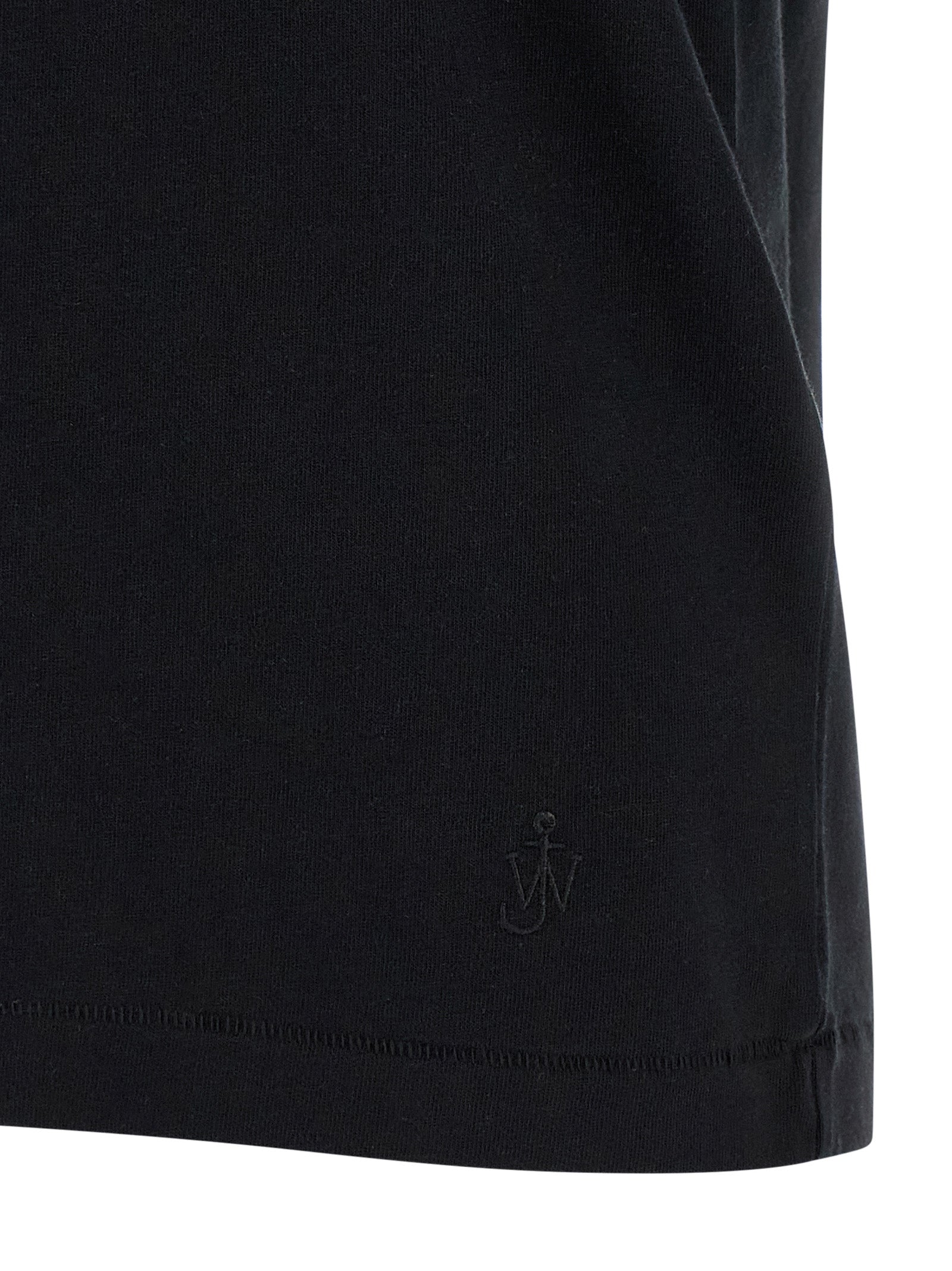 T-Shirt by J.W.Anderson for women in cotton black showcases a unassuming silhouette, artfully detailed with a refined and unassuming for a sophisticated, contemporary look.