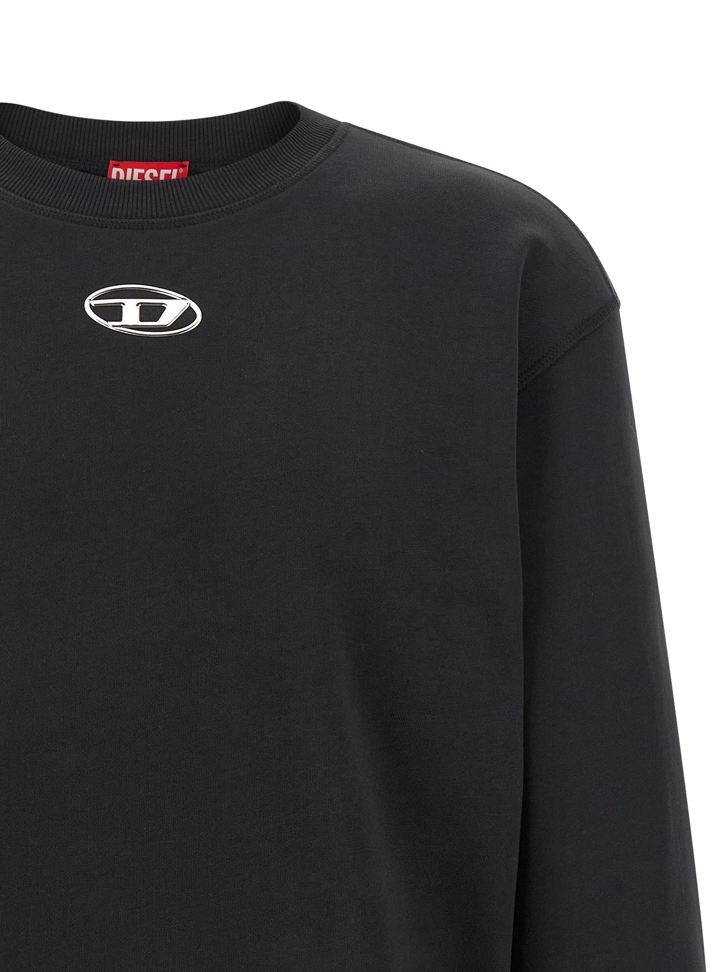 Sweatshirt by Diesel for men in cotton black features an magnificent silhouette, showcasing a sophisticated crew neckline and detail for a truly magnificent finish.