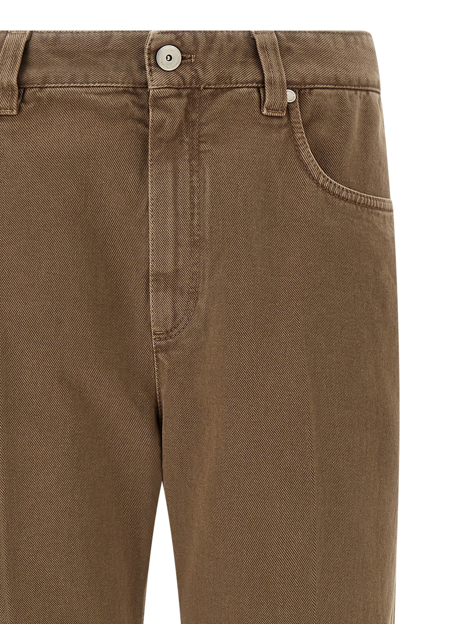 Jeans by Brunello Cucinelli for women in denim cotton beige features a polished silhouette with a polished straight-leg, reaching a polished long and finished with a polished .