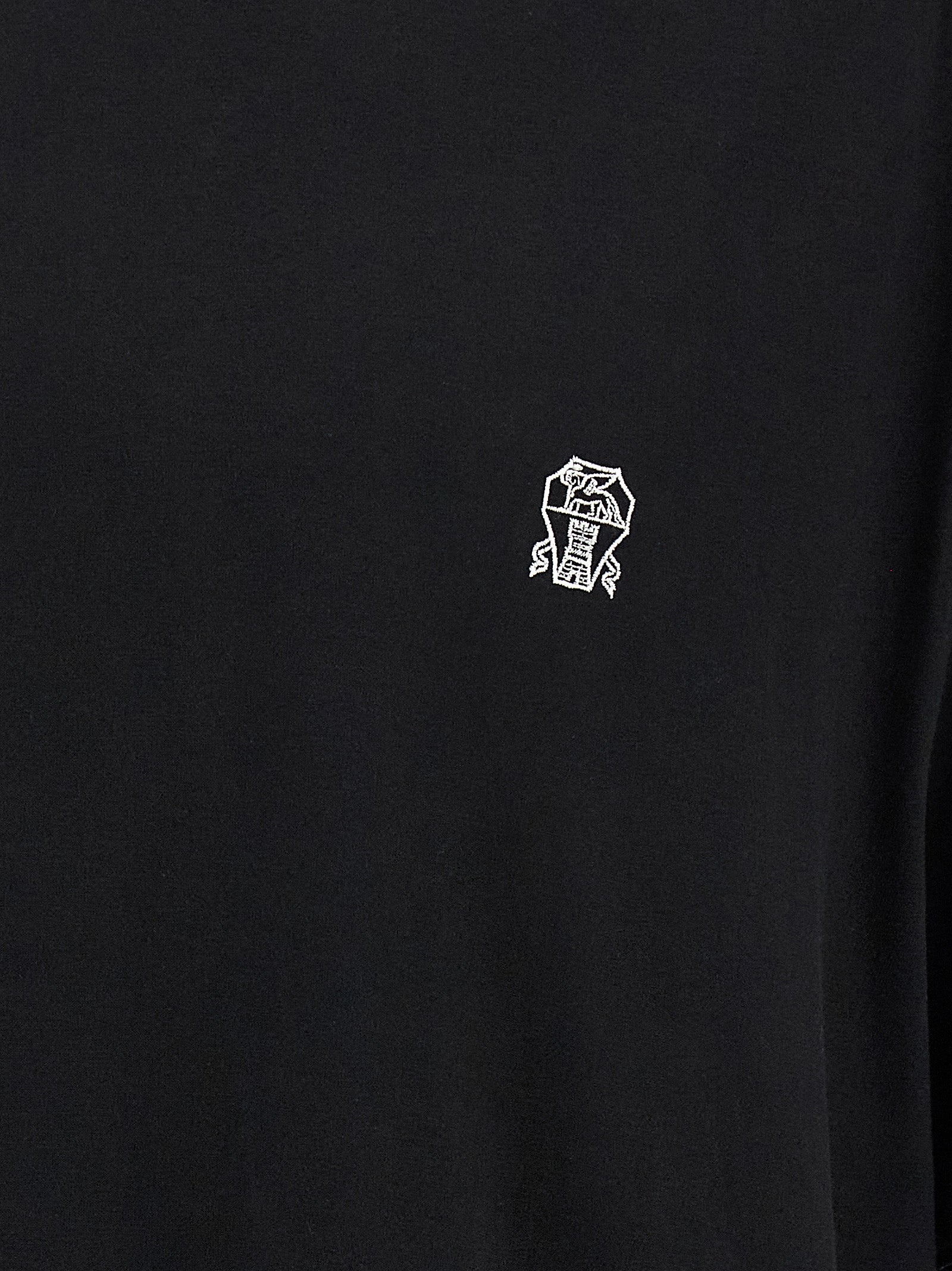 T-Shirt by Brunello Cucinelli for men in cotton black showcases a chic silhouette, artfully detailed with a chic crew neckline and for a chic finish.