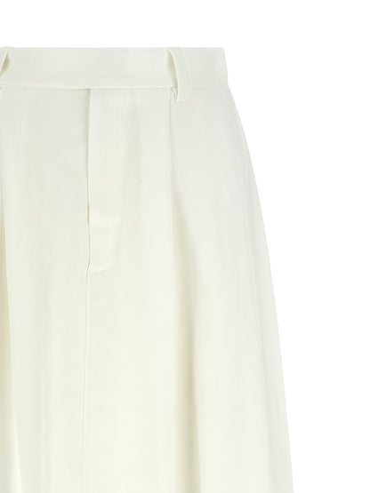 Skirt by Brunello Cucinelli for women in linen viscose white features a contoured silhouette from the Monile Women's Flared Linen Viscose Midi Skirt collection, characterized by its contoured midi for a contoured finish.
