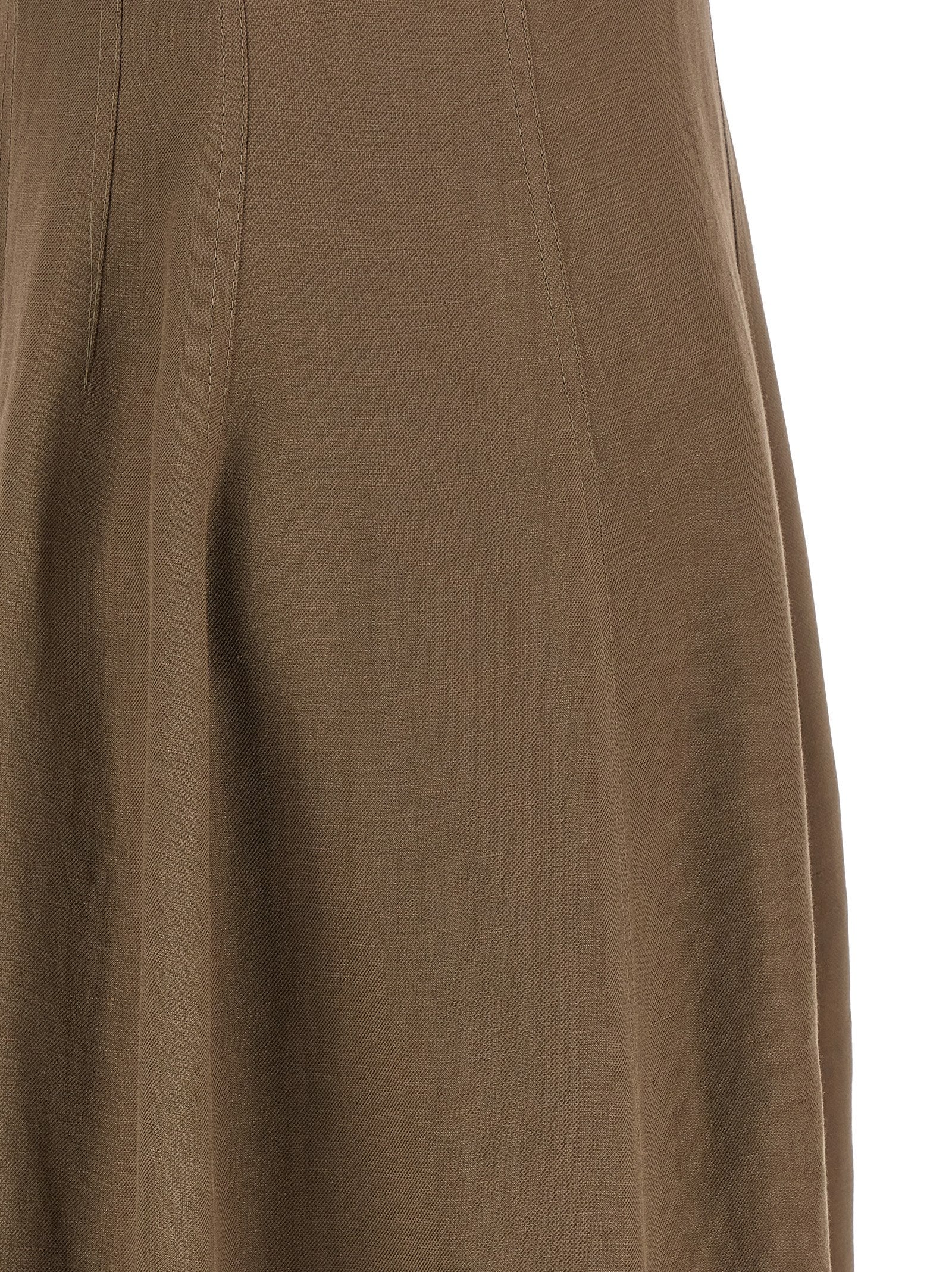 Dress by Brunello Cucinelli for women in linen & viscose brown showcases a striking silhouette, elegantly detailed with a , refined , and a striking midi for a striking finish.