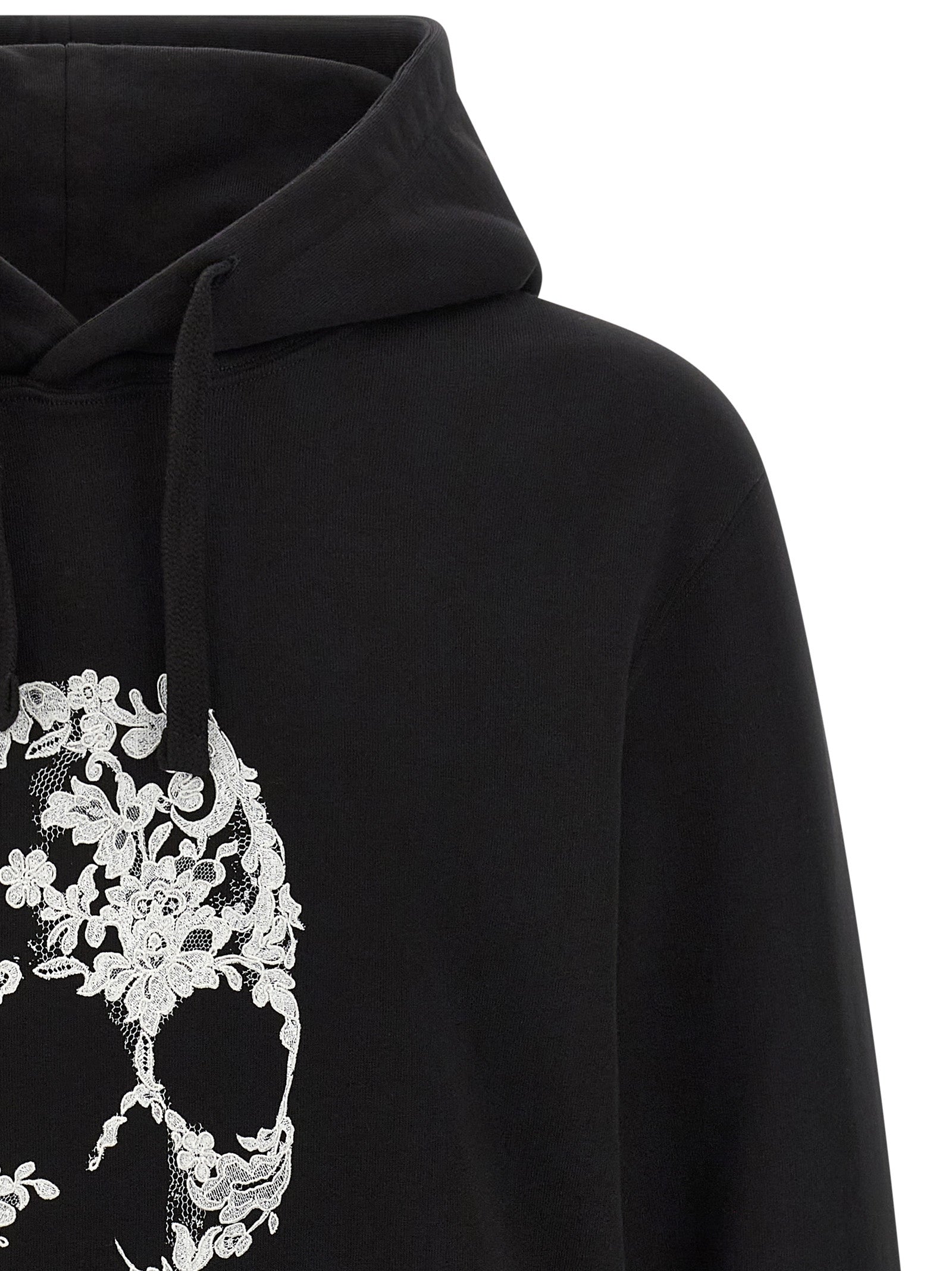 Sweatshirt Hoodie by Alexander McQueen for men in cotton bicolour, black, white & print features a edgy silhouette, detailed with a edgy hooded neckline and for a refined finish.