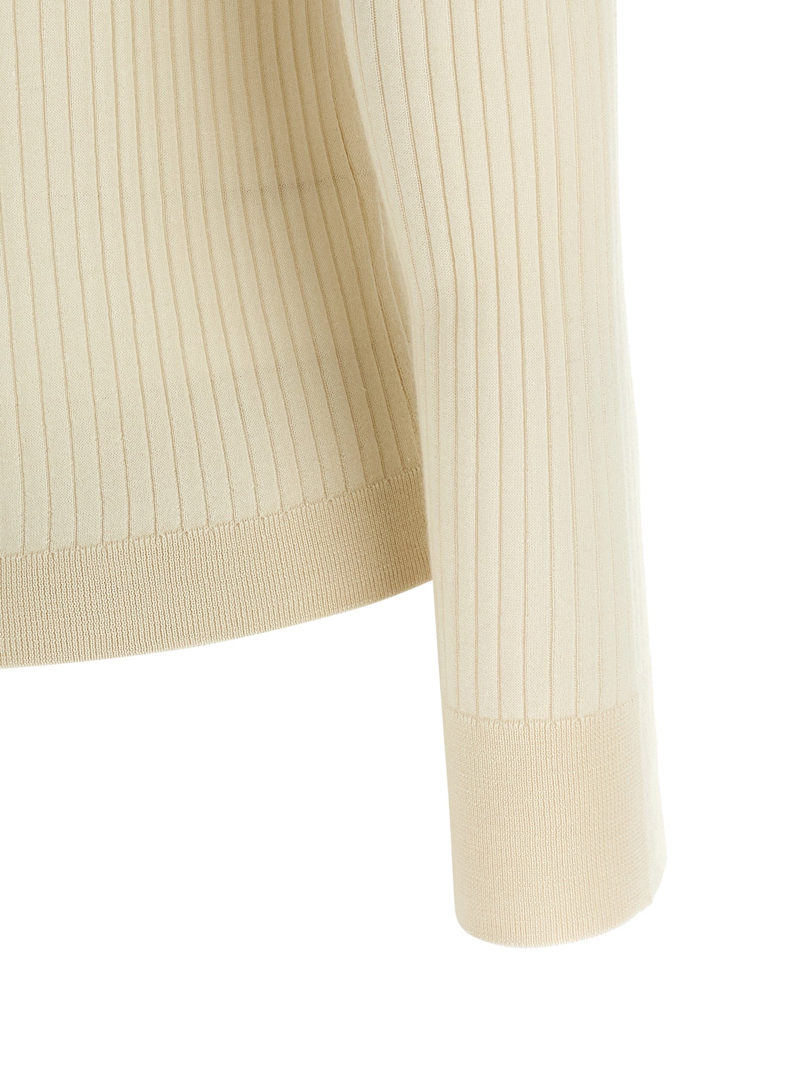 Polo Shirt by Max Mara for women in cashmere silk white & patterned presents a distinguished silhouette, showcasing a sophisticated and distinguished for a truly distinguished finish.