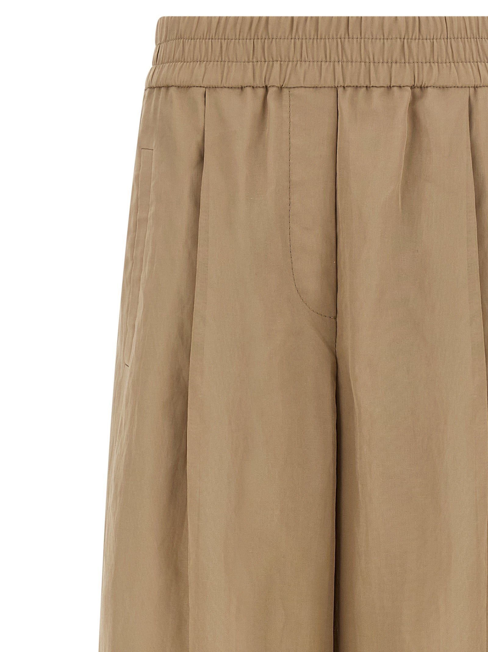 Casual Pants by Brunello Cucinelli for women in cotton & silk beige features an sartorial wide and long with a cut for a sartorial finish.