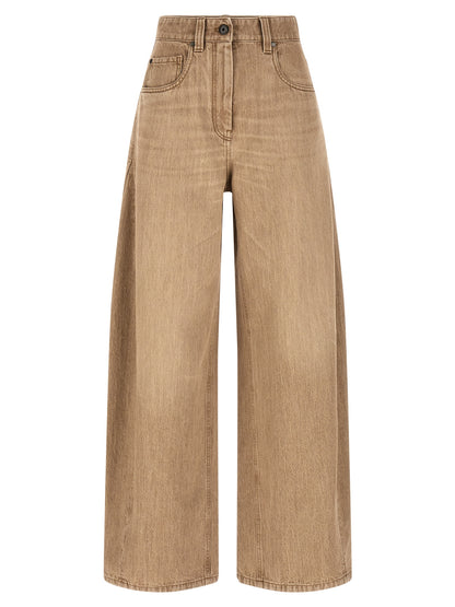Jeans by Brunello Cucinelli for women in denim cotton beige presents a tailored silhouette, showcasing a tailored wide and long cut with a refined for a truly tailored aesthetic.