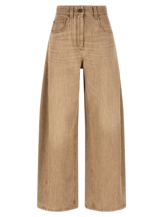 Jeans by Brunello Cucinelli for women in denim cotton beige presents a tailored silhouette, showcasing a tailored wide and long cut with a refined for a truly tailored aesthetic.