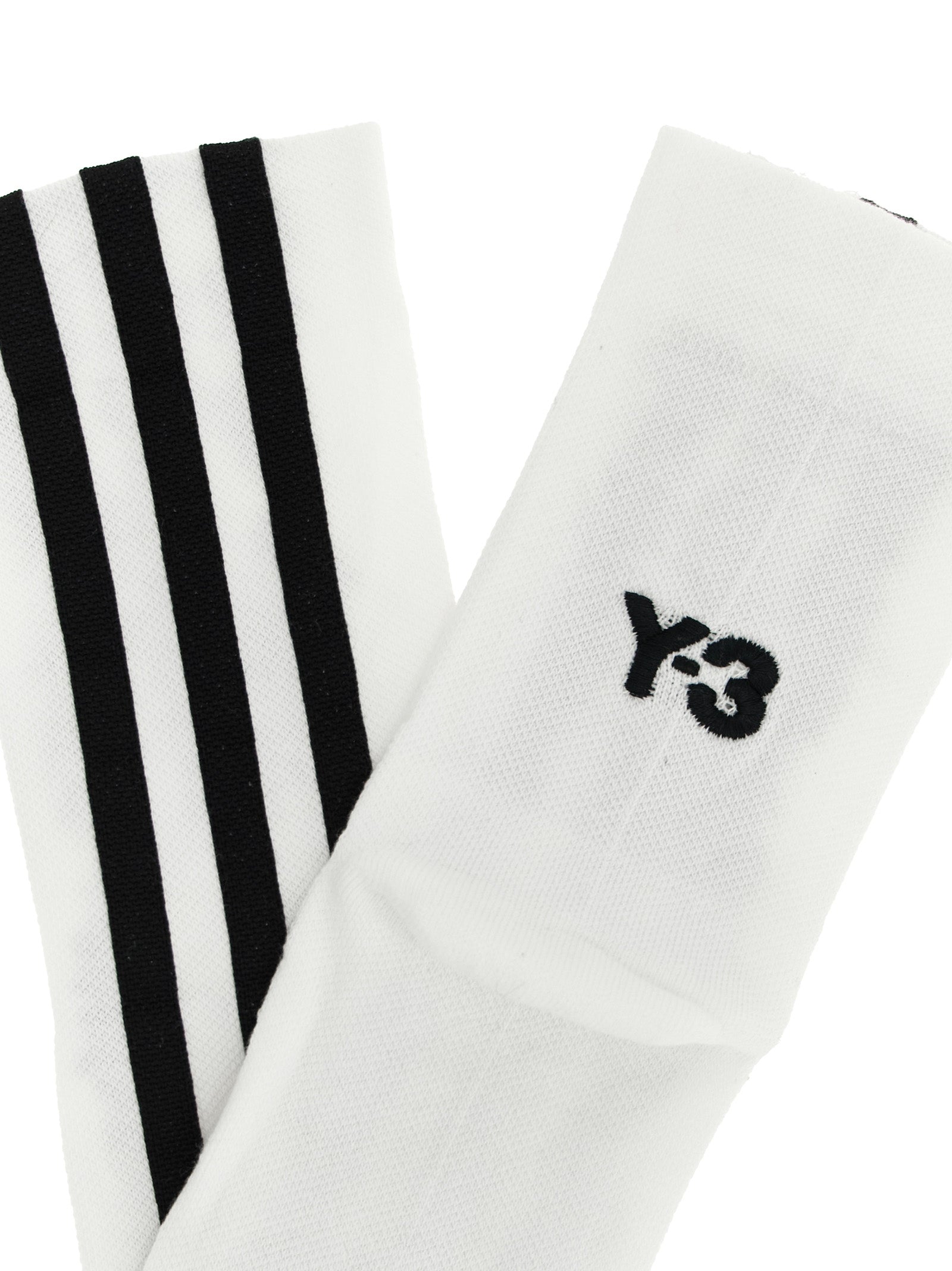 Socks by Y-3 for unisex in stretch poly cotton bicolour, black, white & striped presents a perennial silhouette, artfully capturing the refined essence of the perennial Unisex Stretch Poly Cotton Socks design with a perennial finish.