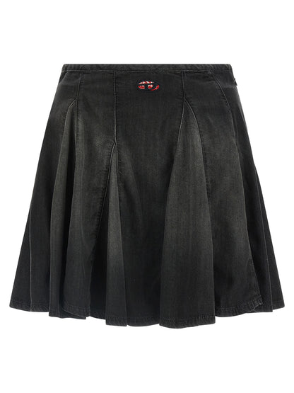 Skirt by Diesel for women in lyocell & cotton black features a captivating silhouette, showcasing the captivating Women's Pleated Lyocell & Cotton Mini Long Skirt design with a sophisticated mini long for a captivating look.