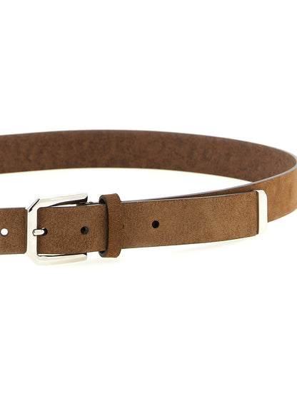 Belt by Brunello Cucinelli for men in bos taurus bull leather brown features an artisanal silhouette, showcasing the artisanal craftsmanship of the Bos Taurus Bull Leather Belt collection for a artisanal finish.