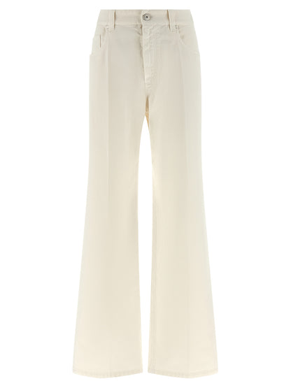 Jeans by Brunello Cucinelli for women in cotton denim white features an sophisticated and straight-leg, relaxed-fit & wide with a precise long, creating a sophisticated and sophisticated silhouette.