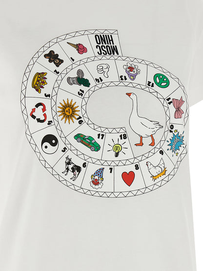 T-Shirt by Moschino for women in organic cotton white & print features an on trend silhouette, perfectly showcasing a on trend and for an elevated aesthetic.