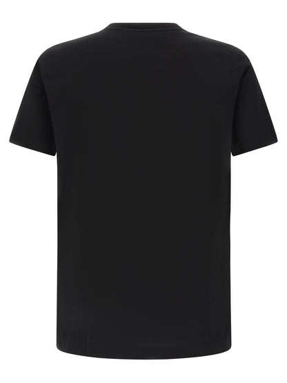 T-Shirt by Dolce & Gabbana for men in cotton black showcases a dramatic silhouette, elegantly detailed with a dramatic crew neckline and for a truly dramatic finish.