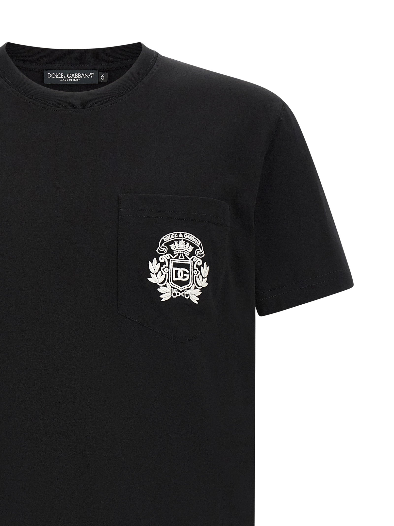 T-Shirt by Dolce & Gabbana for men in cotton black features an on trend silhouette, perfectly showcasing a on trend and crew neckline for an elevated aesthetic.