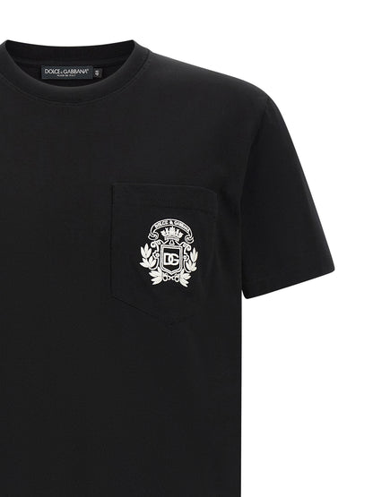 T-Shirt by Dolce & Gabbana for men in cotton black features an on trend silhouette, perfectly showcasing a on trend and crew neckline for an elevated aesthetic.