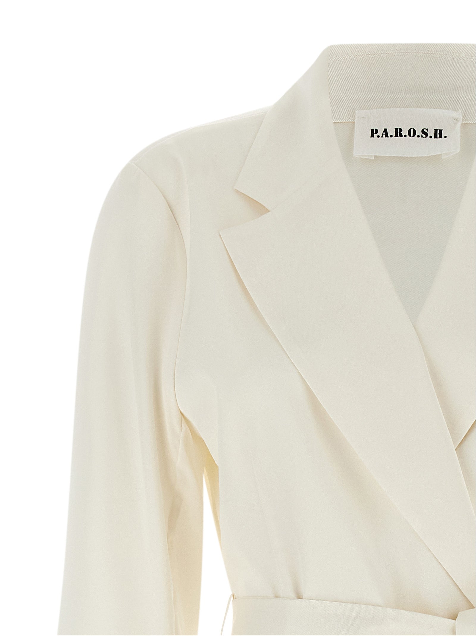 This Blazer by P.A.R.O.S.H. for women in polyester white presents a tailored silhouette, meticulously tailored with a tailored and distinctive for a tailored finish.