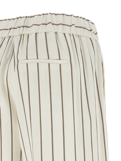 Casual Pants by Peserico for women in linen cotton twill white presents a tailored silhouette, showcasing a tailored straight & wide and long cut with a refined for a truly tailored aesthetic.