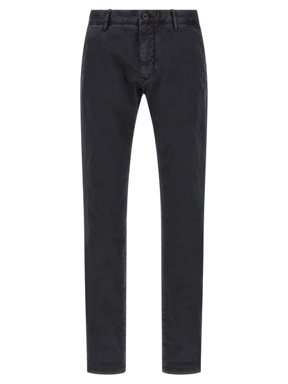 Casual Pants by Incotex for men in stretch cotton dark-blue features an refined tailoring silhouette, showcasing a premium straight-leg with a low rise and long cut for a refined tailoring look.