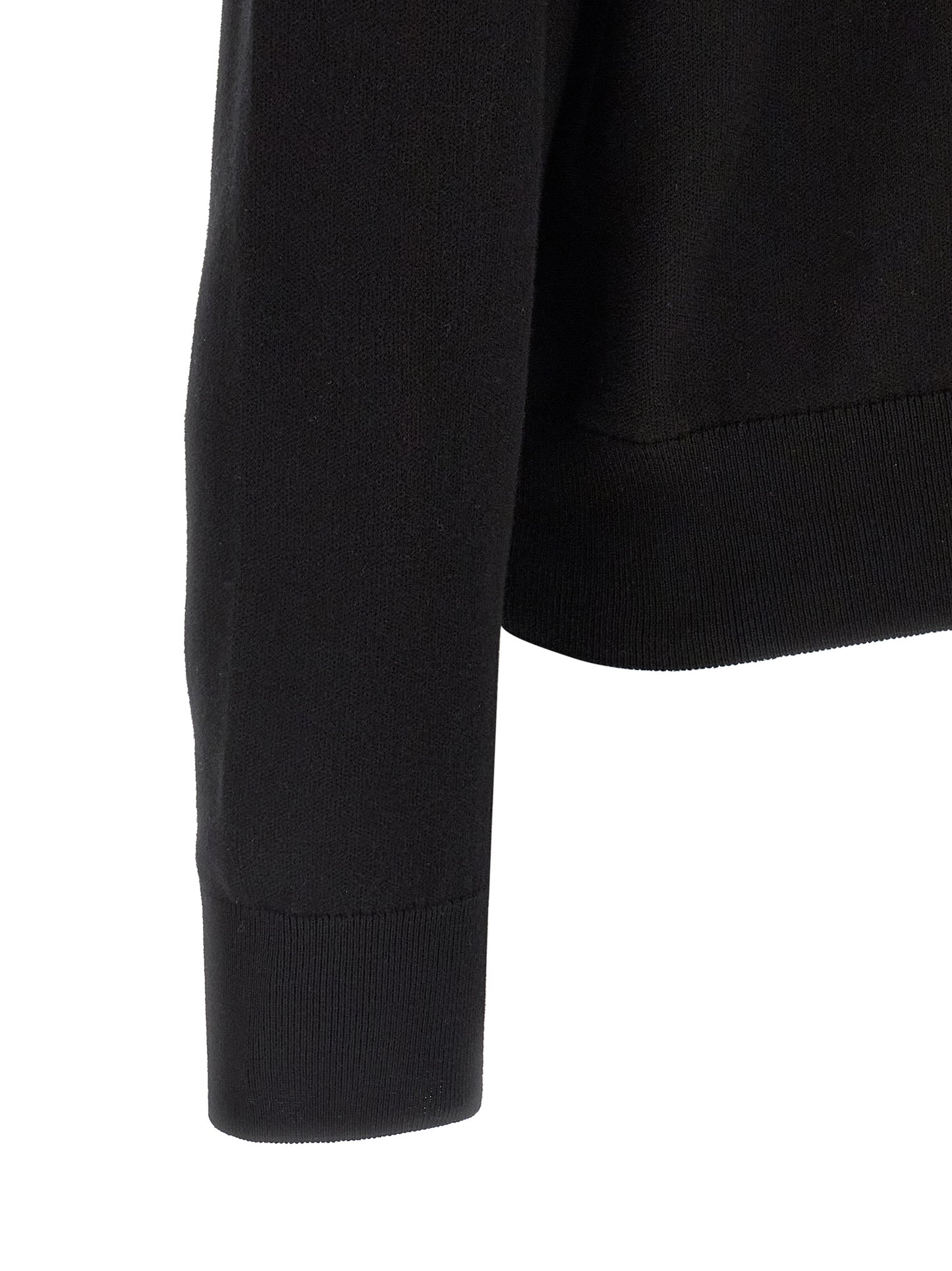 Cardigan by Hugo Boss for men in cotton black features an impeccable silhouette, showcasing a sophisticated and detail for a truly impeccable finish.