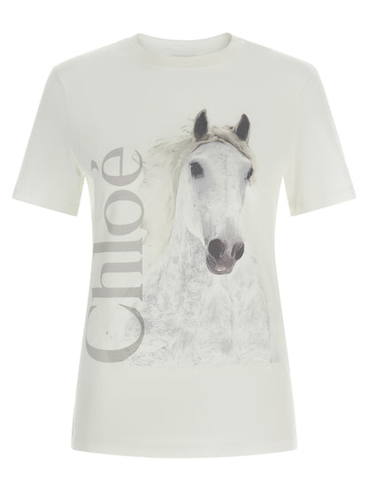 T-Shirt by Chloé for women in organic cotton denim white & print features a plush silhouette, showcasing a sophisticated crew neckline and short-sleeve for a truly plush finish.