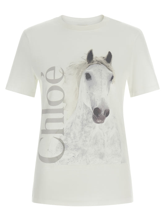 T-Shirt by Chloé for women in organic cotton denim white & print features a plush silhouette, showcasing a sophisticated crew neckline and short-sleeve for a truly plush finish.