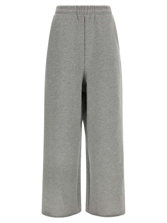 Joggers by Entire Studios for women in organic cotton gray features a refined silhouette with a refined straight-leg & wide, defined by a and a refined long for a refined finish.