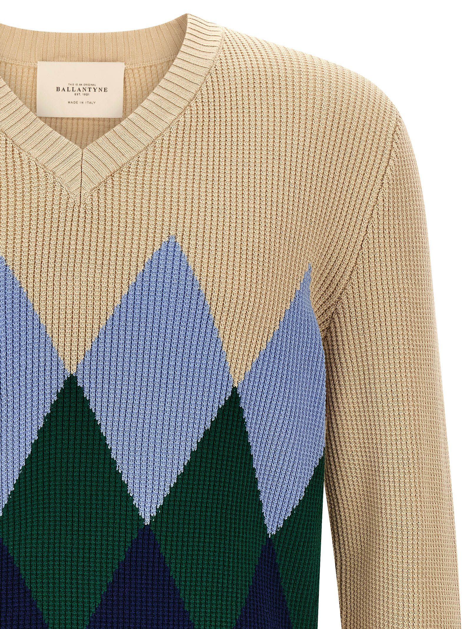 Cardigan by Ballantyne for men in cotton beige, patterned, argyle & jacquard features an impeccable silhouette, showcasing a sophisticated v-neck neckline and detail for a truly impeccable finish.