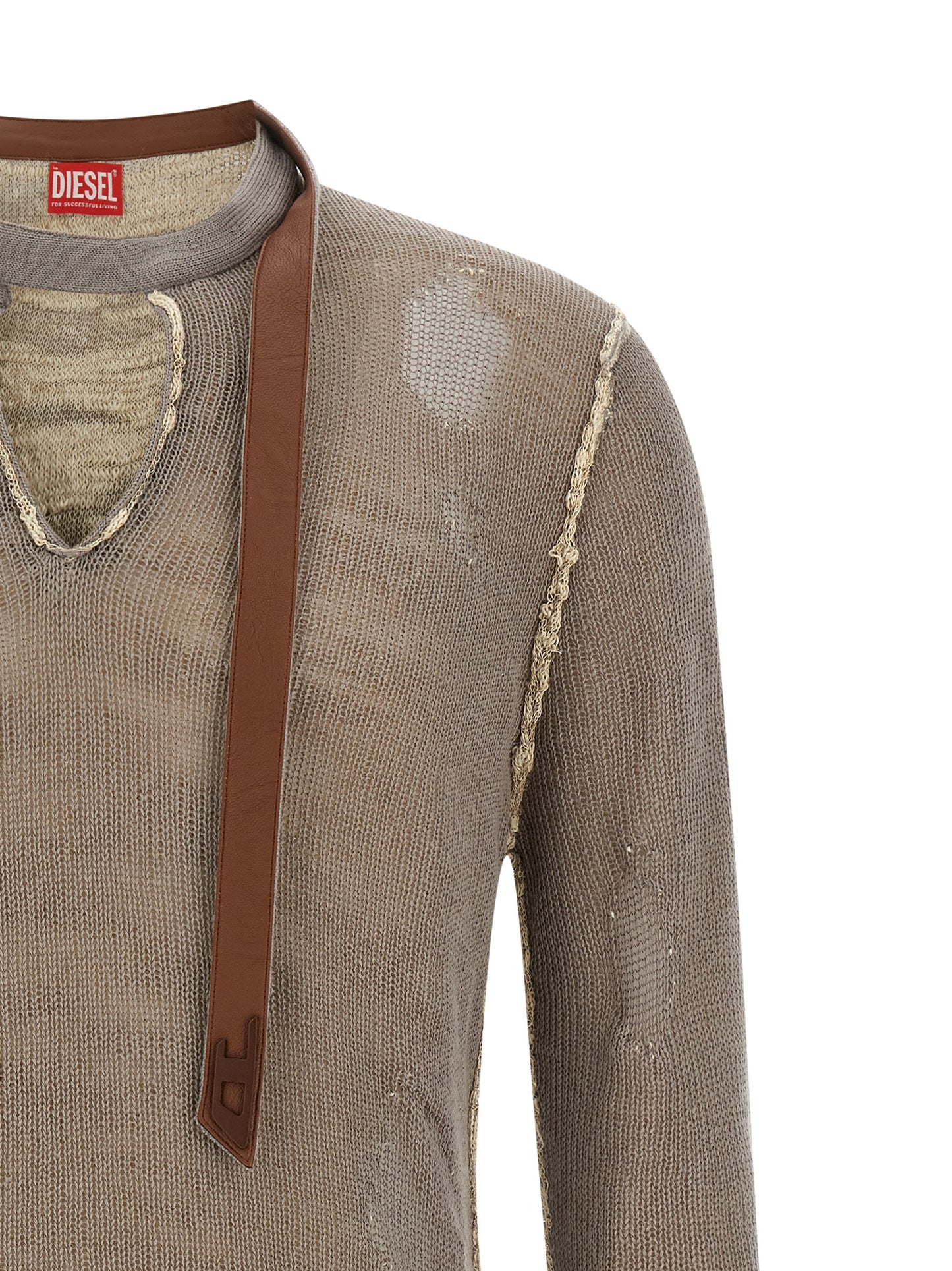 Cardigan by Diesel for men in leather linen & cotton gray & jacquard features an crisp silhouette, showcasing a sophisticated v-neck neckline and detail for a truly crisp finish.