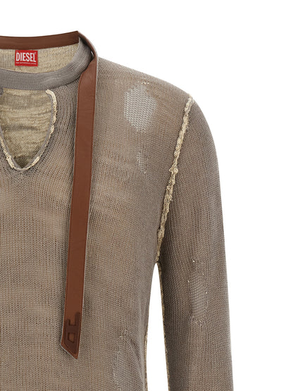 Cardigan by Diesel for men in leather linen & cotton gray & jacquard features an crisp silhouette, showcasing a sophisticated v-neck neckline and detail for a truly crisp finish.