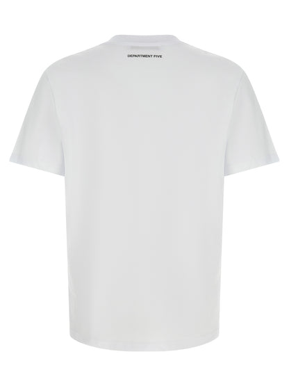 T-Shirt by Department 5 for men in organic cotton white & print features a plush silhouette, showcasing a sophisticated crew neckline and for a truly plush finish.
