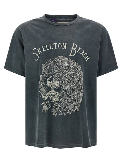 T-Shirt by GALLERY DEPT. for men in cotton black & print showcases a unassuming silhouette, artfully detailed with a refined crew neckline and unassuming for a sophisticated, contemporary look.