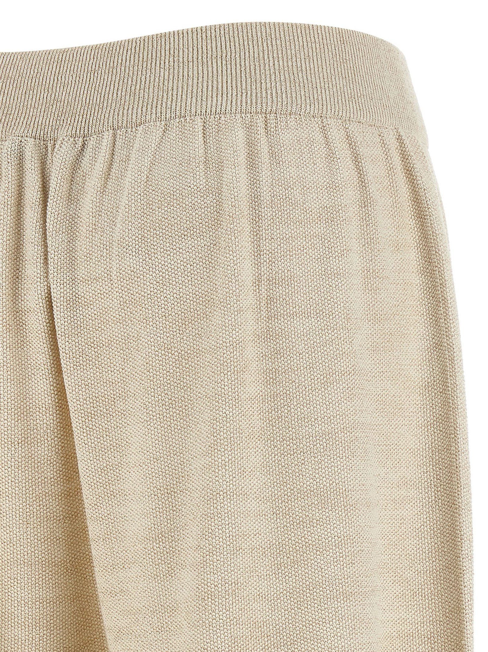 Trousers by Fabiana Filippi for women in viscose polyester cotton gold presents a perennial silhouette, meticulously tailored with a straight-leg & wide cut, long finish, and an elegant .